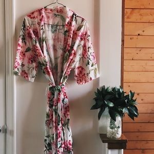 Show Me Your Mumu Kimono Robe